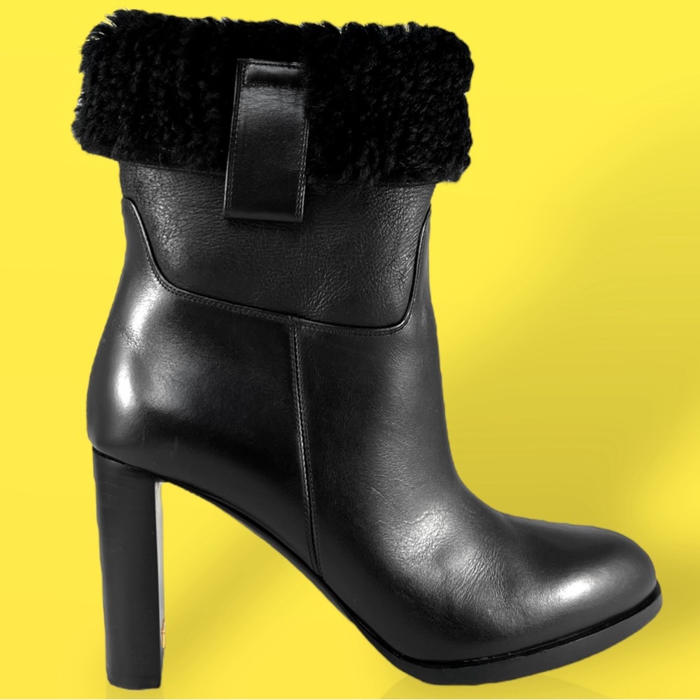 AUTHENTIC Tom Ford Black Shearling Leather Heeled Boots / Booties - Size 38